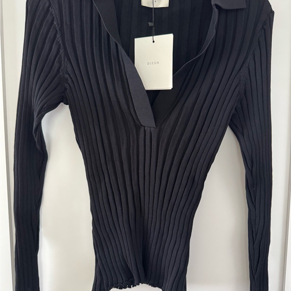 DISSH Black Ribbed Collared Top - Picture 3 of 3